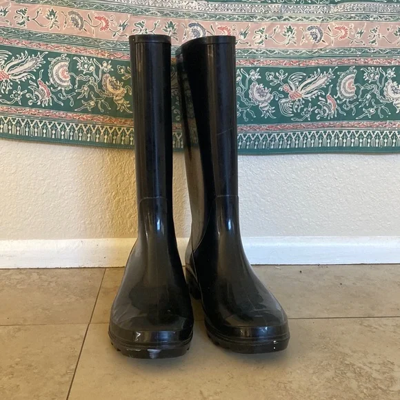 Poshmark rain boots cheap